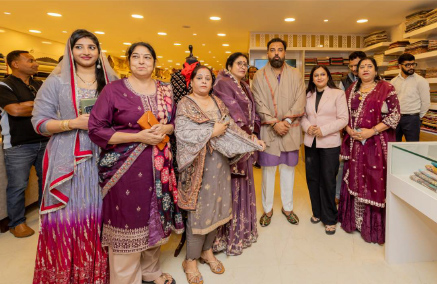 lakshyaraj singh mewar wife