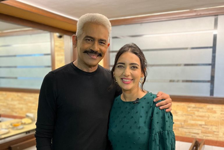 atul kulkarni wife